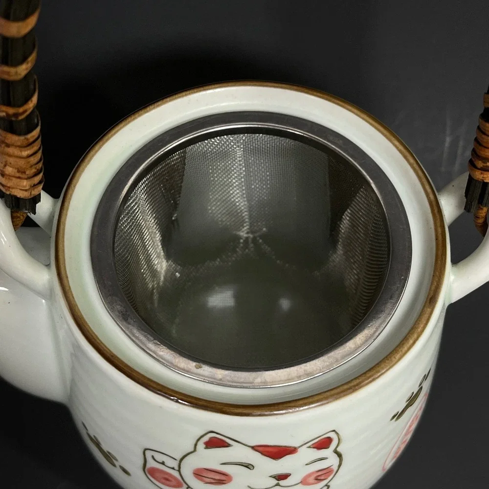 Maneki Neko Lucky Cat Japanese Ceramic Teapot and 2 Cup Set White Lucky Charm
